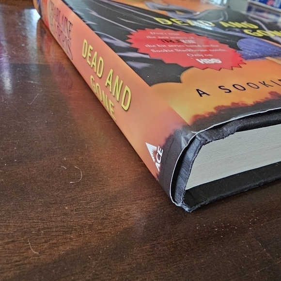 Charlaine Harris Dead And Gone (Sookie Stackhouse/True Blood, Book 9) Hard Cover - Picture 8 of 11
